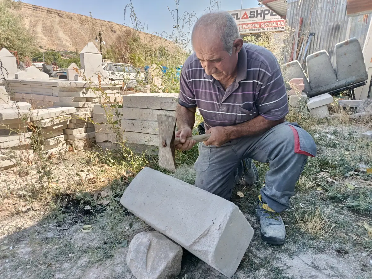 Yarım Asırlık Taş Ustasının Çırak Kaygısı